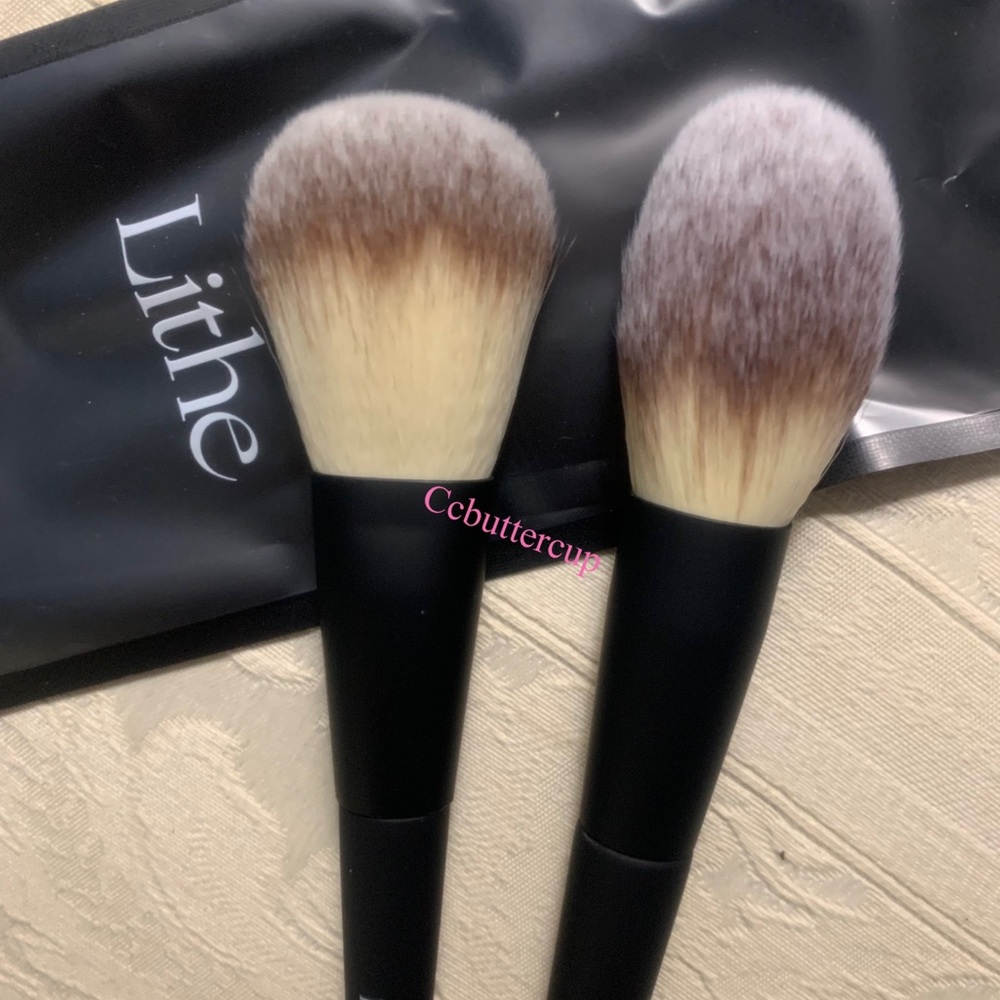 Lithe Beauty Essential Face Brush Duo Set BNIB